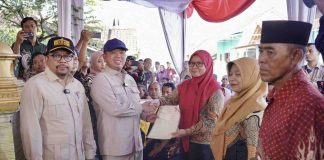 Menteri Nusron Serahkan 546 Sertipikat Hasil Konsolidasi Tanah di Jateng, Permukiman Warga Makin Bernilai dan Terjamin