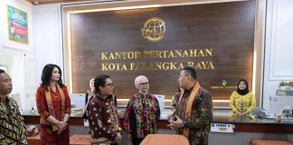 Wamen Ossy Tinjau Kantah Kota Palangkaraya: Ingin Layanan Pertanahan Semakin Memudahkan Masyarakat 