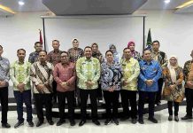 Hadiri Sertijab Pejabat di Lingkup BPN Malut, Rahmatia Pawah Beri Cenderamata dan Apresiasi atas Kotribusi Selama Bertugas