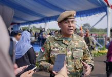 Penutupan Latsarmil Komcad Gelombang I 2026, Wamen Ossy Sebut Latsarmil Perkuat Karakter dan Integritas ASN 